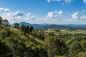 Boonah holiday house with views